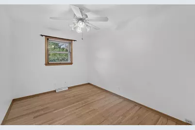 10216 W Burleigh St, Wauwatosa, WI 53222 - Photo 20