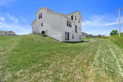 906  Ridge Ct, Watertown, WI 53094 - Photo 34