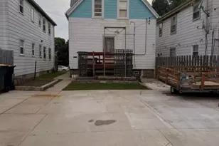 1954 S 69th St, West Allis, WI 53219 - Photo 2