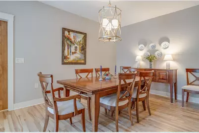 13130  Watertown Plank Rd #101, Elm Grove, WI 53122 - Photo 6