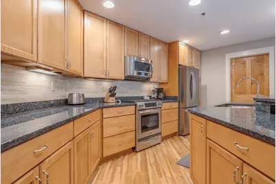 13130  Watertown Plank Rd #101, Elm Grove, WI 53122 - Photo 8