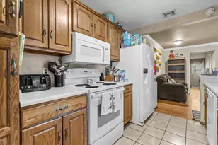 625 N Hine Ave, Waukesha, WI 53188 - Photo 20