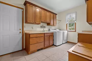 3160 S 85th St, Milwaukee, WI 53227 - Photo 16