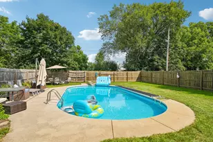 2436 S Ronke Ln, New Berlin, WI 53151 - Photo 40