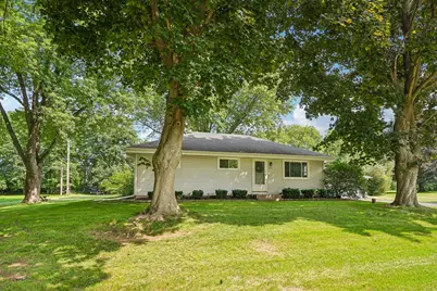 2436 S Ronke Ln, New Berlin, WI 53151 - Photo 44