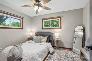 2436 S Ronke Ln, New Berlin, WI 53151 - Photo 20