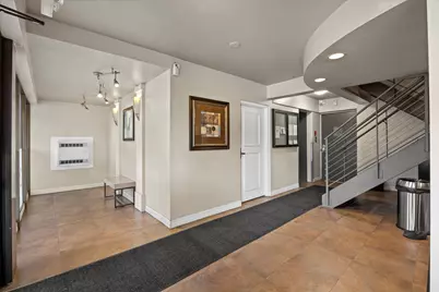 2121 N Cambridge Ave #210, Milwaukee, WI 53202 - Photo 2