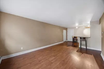 2121 N Cambridge Ave #210, Milwaukee, WI 53202 - Photo 10