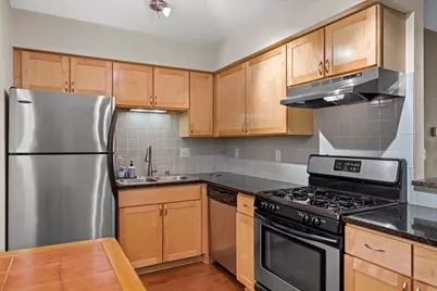 2121 N Cambridge Ave #210, Milwaukee, WI 53202 - Photo 6