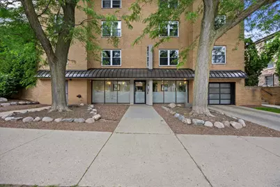 2121 N Cambridge Ave #210, Milwaukee, WI 53202 - Photo 1