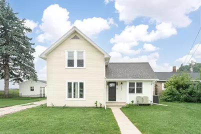 103 S Madison St, Friesland, WI 53935 - Photo 2