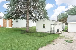 103 S Madison St, Friesland, WI 53935 - Photo 4