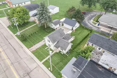 103 S Madison St, Friesland, WI 53935 - Photo 12