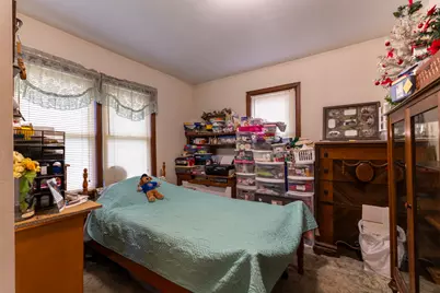 916  Clark St, Watertown, WI 53094 - Photo 14