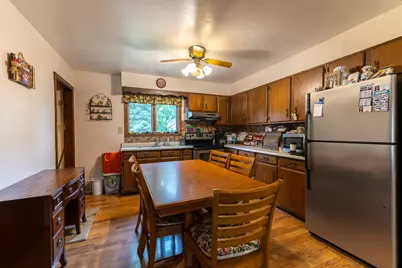 916  Clark St, Watertown, WI 53094 - Photo 10