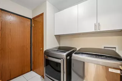 17725 W Wisconsin Ave #B, Brookfield, WI 53045 - Photo 26