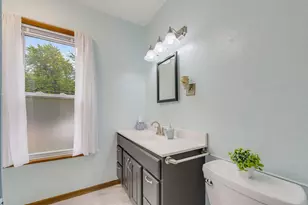 1542 S 79th St, West Allis, WI 53214 - Photo 22