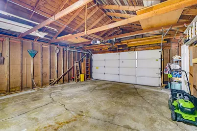 1542 S 79th St, West Allis, WI 53214 - Photo 36