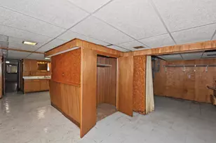 6920 N Beech Tree Dr, Glendale, WI 53209 - Photo 32