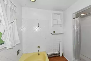 6920 N Beech Tree Dr, Glendale, WI 53209 - Photo 20