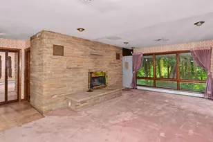 6920 N Beech Tree Dr, Glendale, WI 53209 - Photo 6