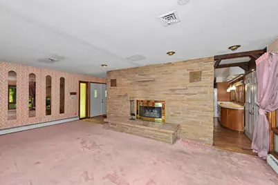 6920 N Beech Tree Dr, Glendale, WI 53209 - Photo 6