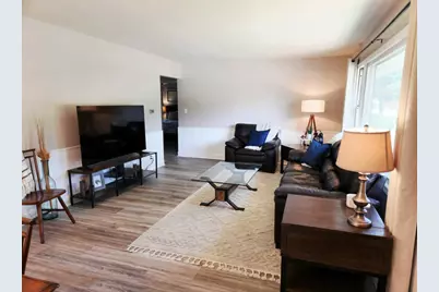 2527 S 82nd St, West Allis, WI 53219 - Photo 6