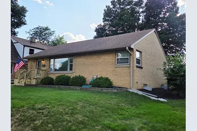 2527 S 82nd St, West Allis, WI 53219 - Photo 2