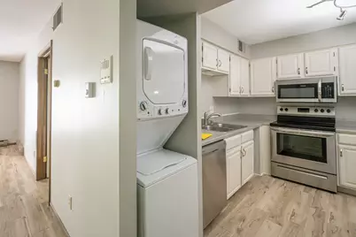1906 E Shorewood Blvd #354, Shorewood, WI 53211 - Photo 8