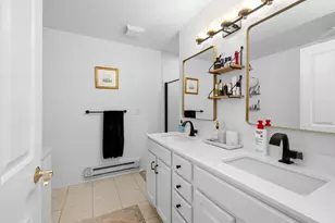 1712 N Marshall St, Milwaukee, WI 53202 - Photo 14