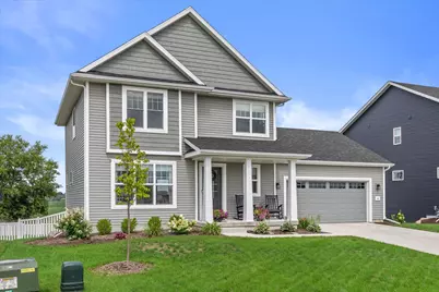 814  Burr Oak Ct, Oconomowoc, WI 53066 - Photo 1