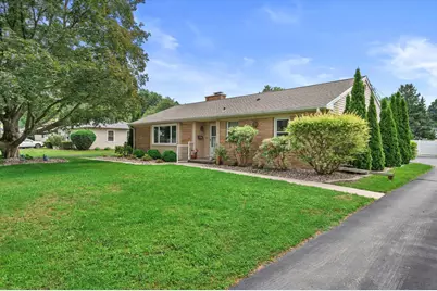 S21W23053  Hillside Dr, Waukesha, WI 53186 - Photo 36