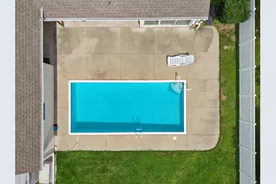 S21W23053  Hillside Dr, Waukesha, WI 53186 - Photo 52