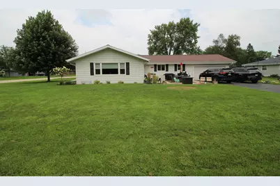 1008  Hilger Rd, Hartland, WI 53029 - Photo 2
