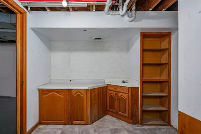 2716  Ole Davidson Rd, Racine, WI 53405 - Photo 24