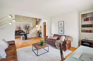215 E Beechwood Ct, Mequon, WI 53092 - Photo 6