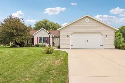 W2055  Summer Hill Dr, Sullivan, WI 53137 - Photo 2