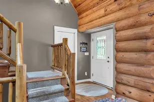 1541 N English Settlement Ave, Racine, WI 53105 - Photo 6