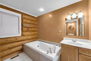 1541 N English Settlement Ave, Racine, WI 53105 - Photo 24