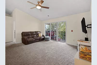 1503  24th Ave #5, Kenosha, WI 53140 - Photo 4