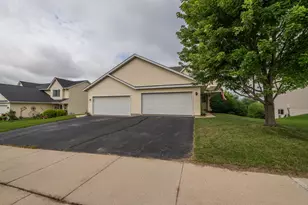1116 Autumn Dr, West Bend, WI 53090 - Photo 34