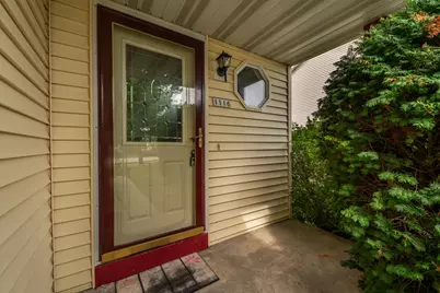 1116  Autumn Dr #1116, West Bend, WI 53090 - Photo 8