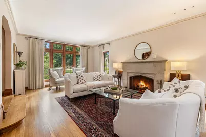 5859 N Maitland Ct, Whitefish Bay, WI 53217 - Photo 4