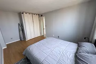 1707 N Prospect Ave, Milwaukee, WI 53202 - Photo 10