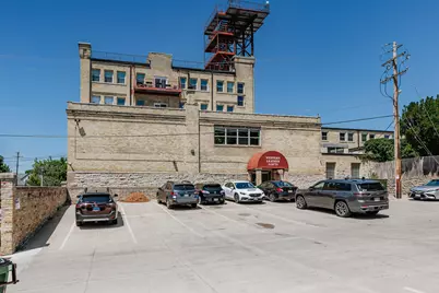 904 E Pearson St #115, Milwaukee, WI 53202 - Photo 26