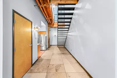 904 E Pearson St #115, Milwaukee, WI 53202 - Photo 6