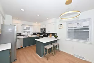 6657 N 53rd St, Milwaukee, WI 53223 - Photo 8