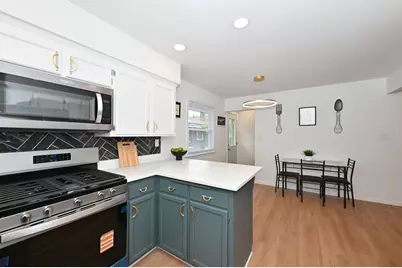 6657 N 53rd St, Milwaukee, WI 53223 - Photo 10