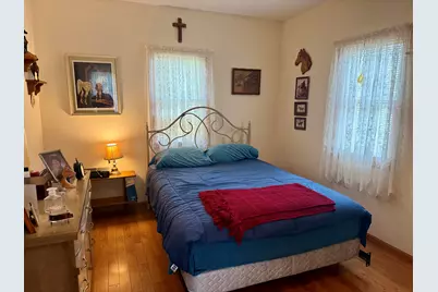 357  Wainwright Ave, Burlington, WI 53105 - Photo 12