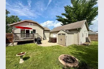 357  Wainwright Ave, Burlington, WI 53105 - Photo 2